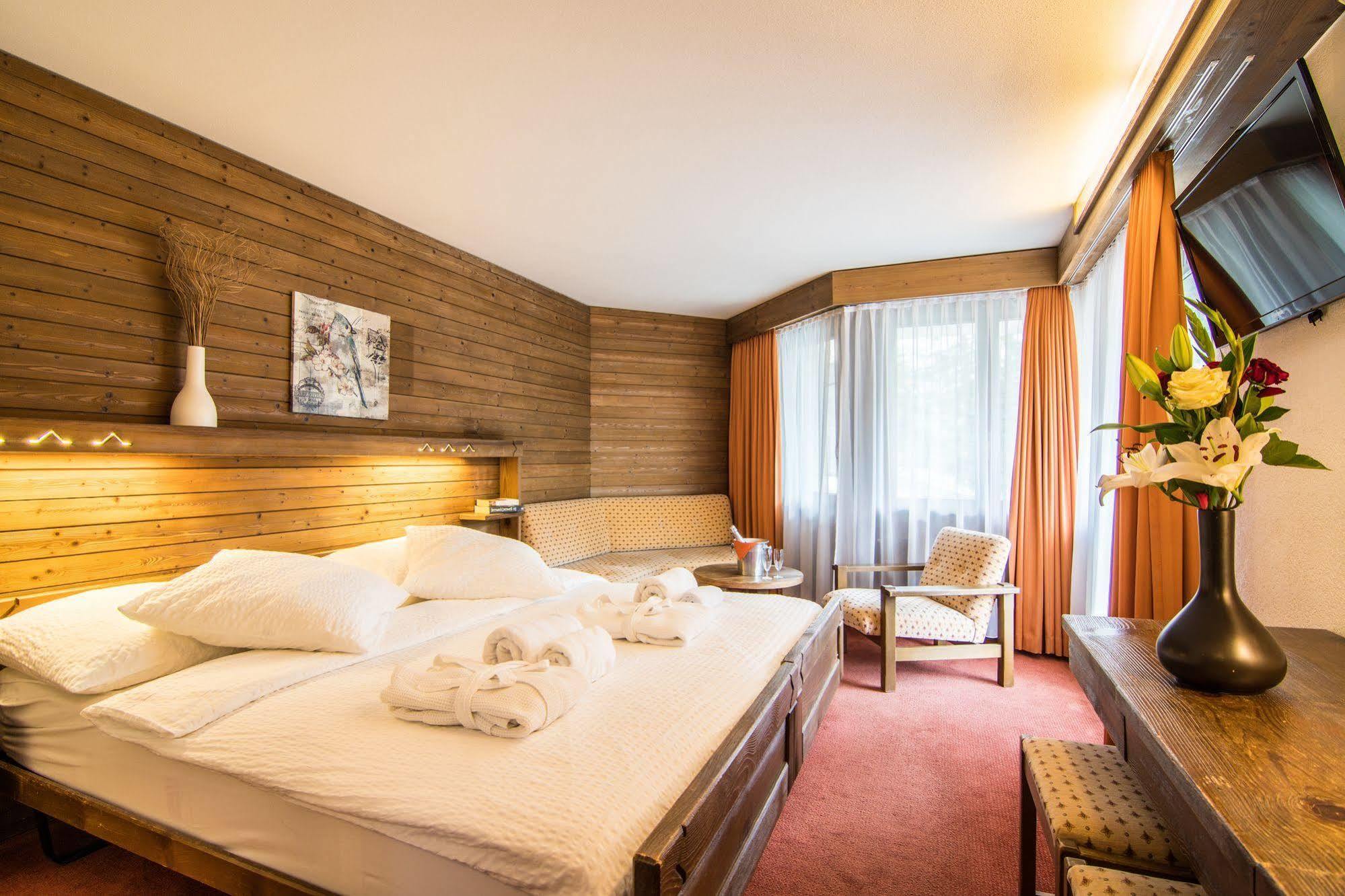 Hotel La Collina ซาสฟี ภายนอก รูปภาพ